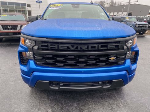 Used 2024 Chevrolet Silverado 1500 Custom image 2
