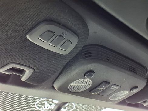 Used 2017 Ford Mustang Premium image 13