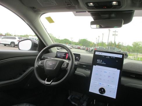 Used 2023 Ford Mustang Mach-E Premium image 25