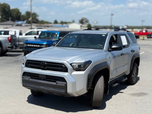 Used 2025 Toyota 4Runner SR5 RWD image 3