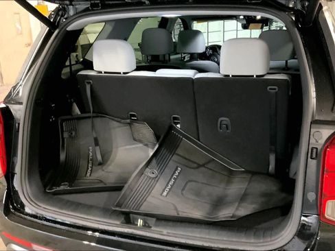 Used 2025 Hyundai Palisade SEL image 32