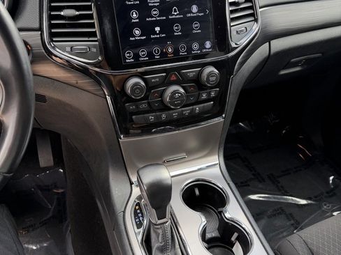 Used 2022 Jeep Grand Cherokee Laredo E image 12