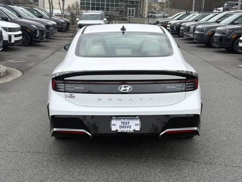 New 2026 Hyundai Sonata SEL FWD image 7