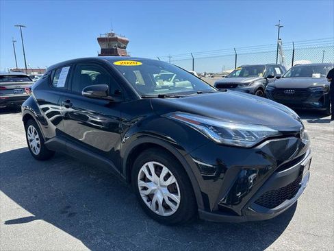Used 2020 Toyota C-HR LE FWD image 2