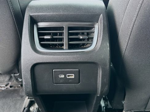 Used 2021 Chevrolet Blazer LT image 16