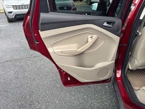 Used 2015 Ford Escape Titanium FWD image 14