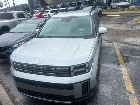 Used 2024 Hyundai Santa Fe SEL image 5