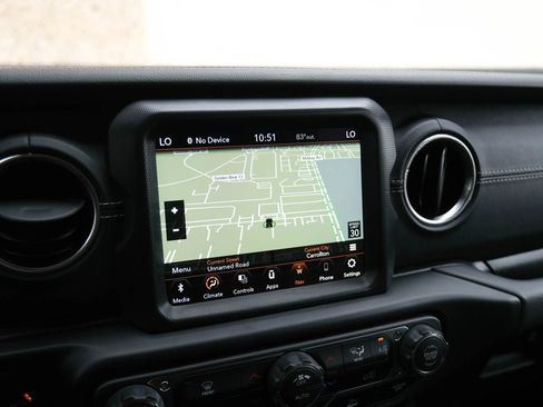 Used 2023 Jeep Wrangler Unlimited Sahara AWD/4WD image 42