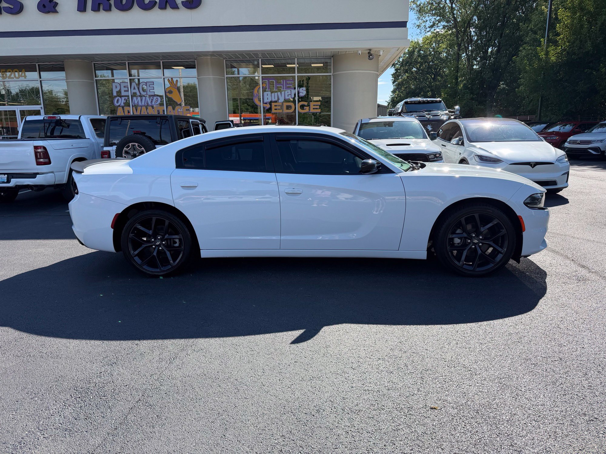 Used 2021 Dodge Charger SXT w/ Blacktop Package RWD image 7
