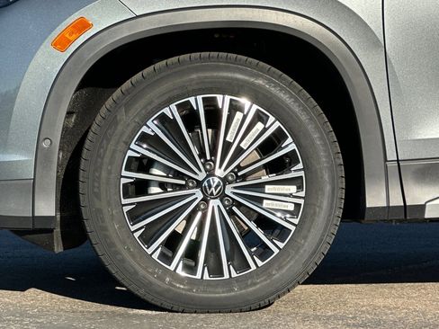 New 2026 Volkswagen Tiguan S image 25