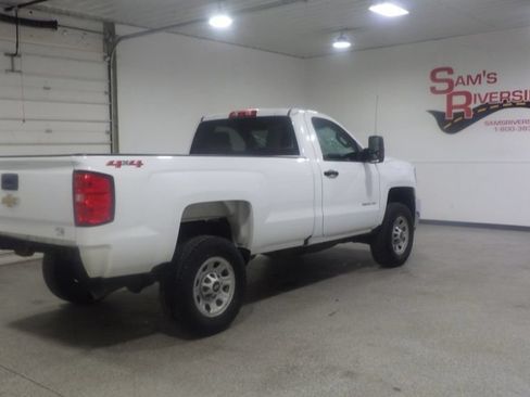 Used 2016 Chevrolet Silverado 2500 W/T w/ WT Convenience Package AWD/4WD image 4