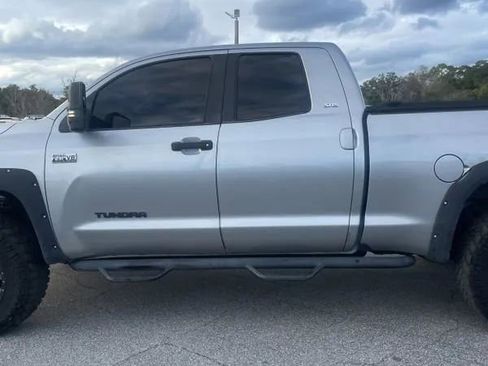 Used 2014 Toyota Tundra SR5 image 2