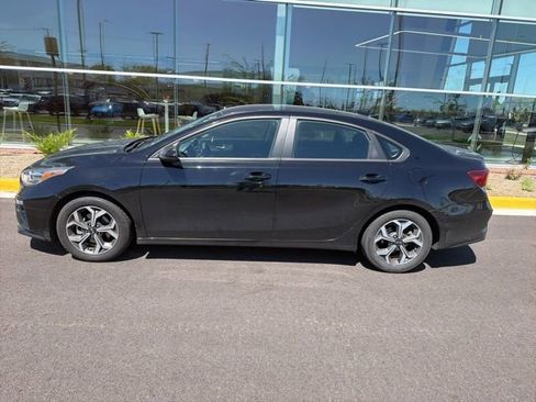 Used 2021 Kia Forte LXS FWD image 20