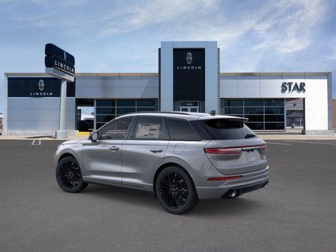 New 2026 Lincoln Corsair Premiere image 4