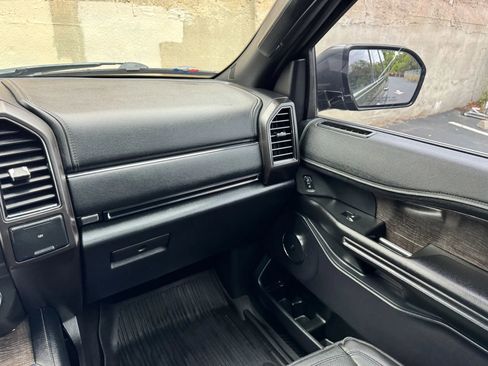 Used 2019 Ford Expedition Max Limited w/ Texas Edition Package RWD image 45
