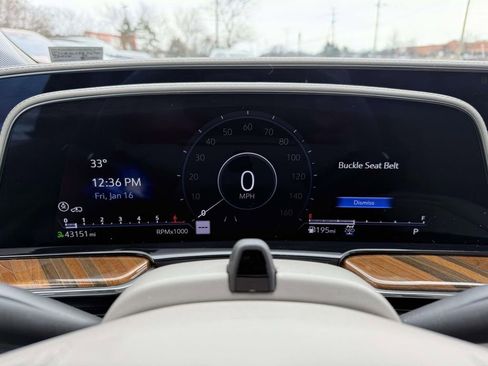 Certified 2024 Cadillac Escalade ESV Sport Platinum w/ LPO, ONYX Package image 31