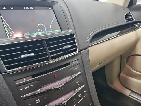 Used 2018 Lincoln MKT AWD w/ Technology Package image 13