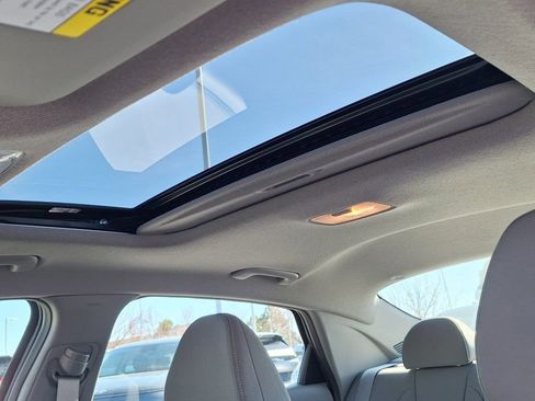 Used 2024 Hyundai Elantra SEL w/ Convenience Package image 25