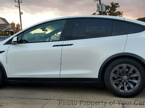 Used 2017 Tesla Model X image 26