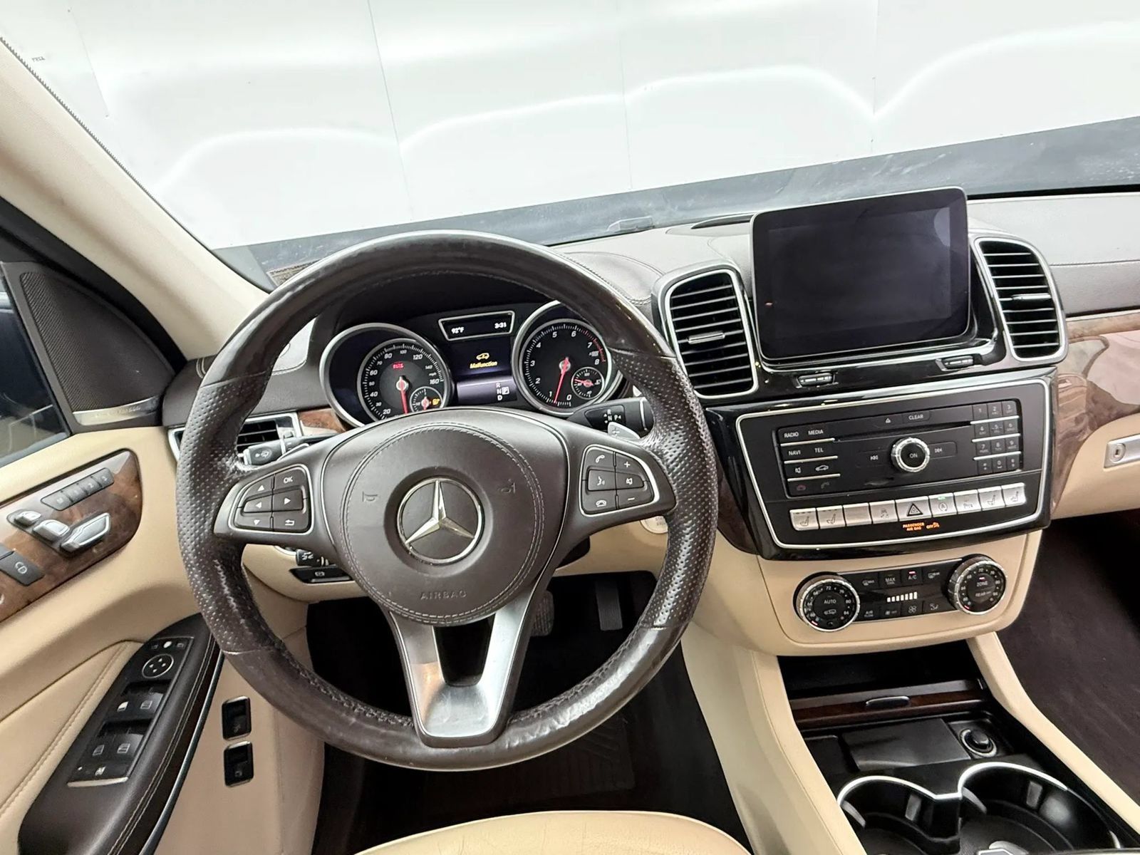 Used 2017 Mercedes-Benz GLS 550 4MATIC w/ Driver Assistance Package image 18