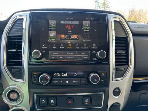 Used 2021 Nissan Titan SV w/ SV Convenience Package AWD/4WD image 40