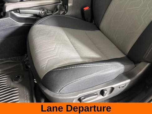 Used 2020 Toyota Tacoma TRD Sport w/ Technology Package AWD/4WD image 12
