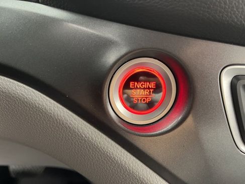 Certified 2018 Honda Ridgeline RTL-T image 32