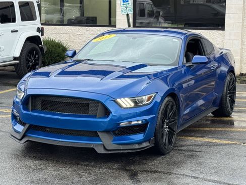 Used 2017 Ford Mustang Coupe RWD image 19