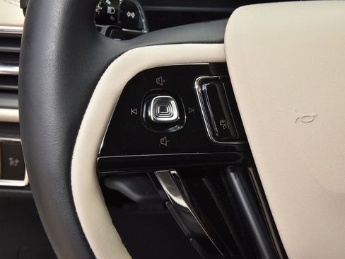 New 2026 Lincoln Corsair Premiere FWD image 24