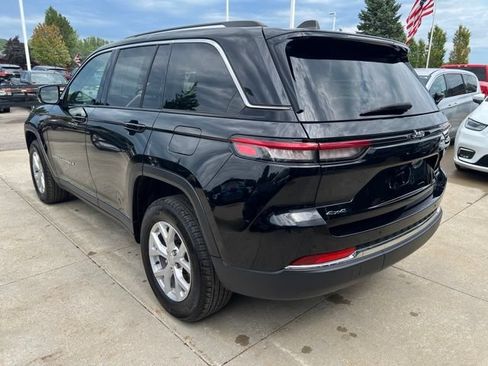 Certified 2023 Jeep Grand Cherokee Limited AWD/4WD image 4