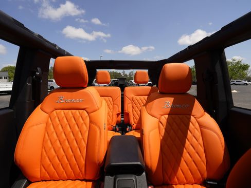 Used 2022 Ford Bronco Wildtrak image 10