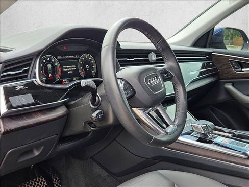 Used 2022 Audi Q8 Premium Plus AWD/4WD image 9