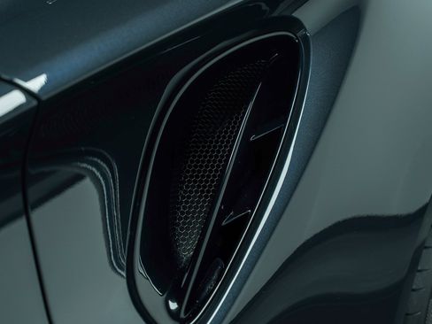 New 2025 Lotus Emira image 11