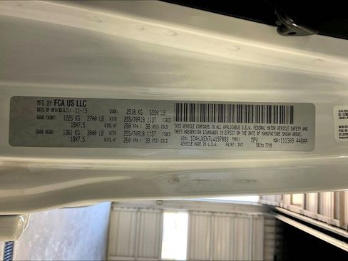 Used 2020 Jeep Wrangler Unlimited Sahara image 40