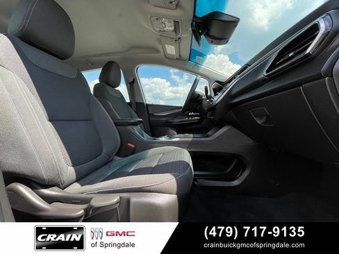 Used 2023 Chevrolet Bolt LT FWD image 30