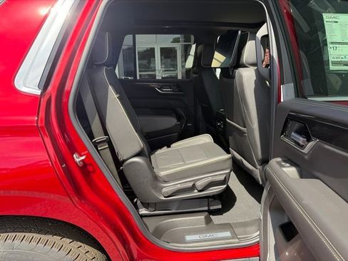 New 2026 GMC Yukon Elevation w/ Elevation Premium Package AWD/4WD image 13