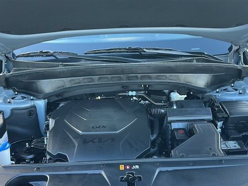 Used 2025 Kia Telluride S FWD image 4