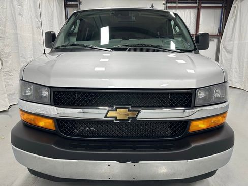 Used 2025 Chevrolet Express 3500 LT w/ LT Preferred Equipment Group image 2