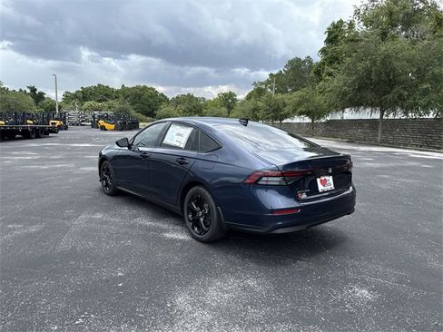 New 2025 Honda Accord SE image 7