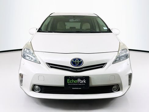 Used 2013 Toyota Prius V Five w/ Preferred Accessory Pkg FWD image 2