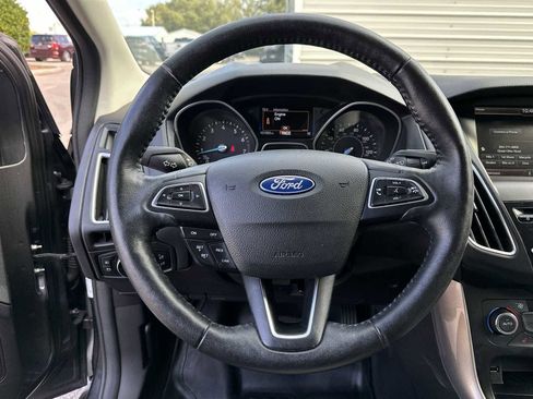 Used 2015 Ford Focus Titanium w/ Titanium Cold Weather Package image 20