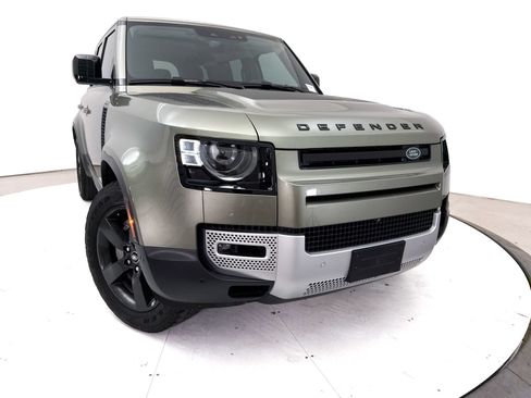 Used 2022 Land Rover Defender 110 SE AWD/4WD image 8
