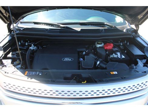 Used 2014 Ford Explorer XLT AWD/4WD image 33