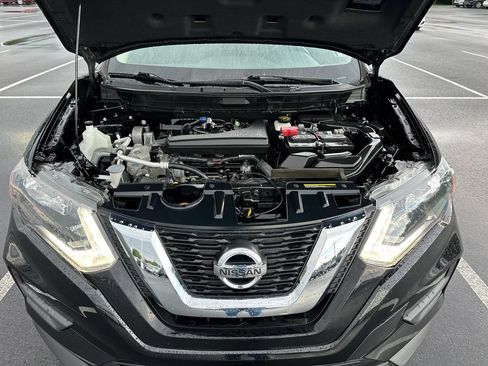 Used 2017 Nissan Rogue S AWD/4WD image 11