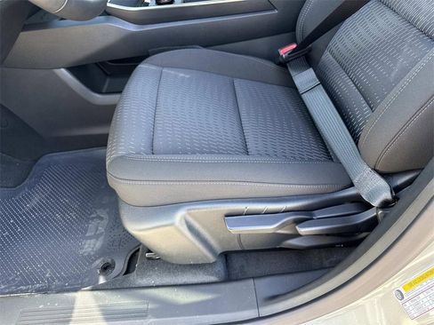 New 2026 Chevrolet Equinox LT image 10