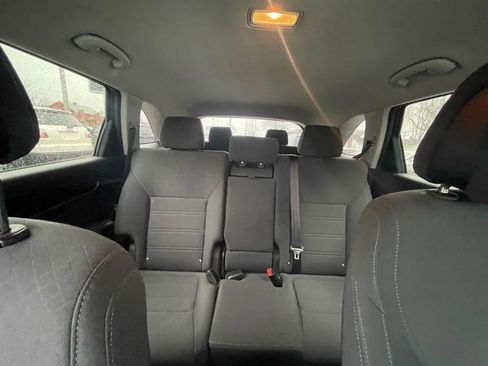 Used 2016 Kia Sorento LX image 24