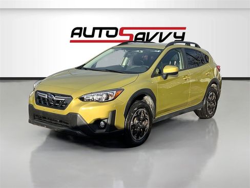 Used 2023 Subaru Crosstrek 2.0i Premium image 3