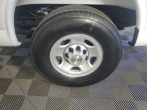 New 2026 Chevrolet Express 2500 w/ Driver Convenience Package image 28