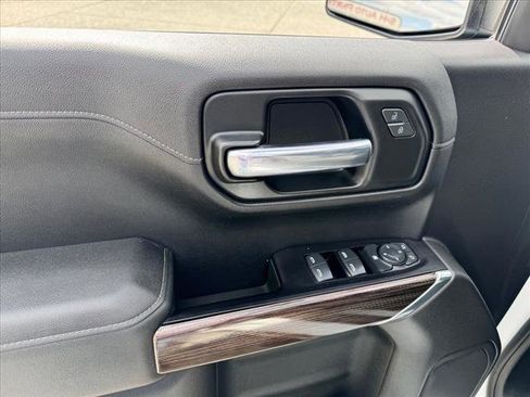 Used 2020 Chevrolet Silverado 1500 LT w/ All-Star Edition image 6