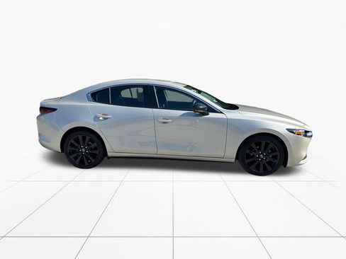 Used 2024 MAZDA MAZDA3 s FWD image 9
